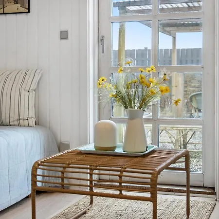 2 Bedroom Awesome In 펜션 Otterup